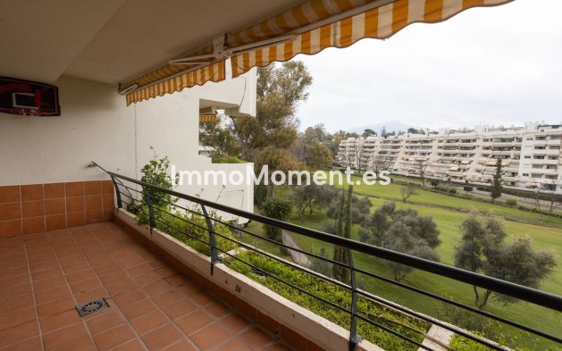 Resale - Apartment - Marbella - Guadalmina Alta