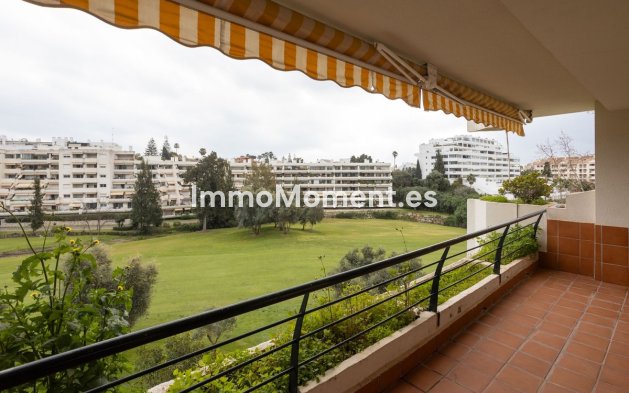 Resale - Apartment - Marbella - Guadalmina Alta