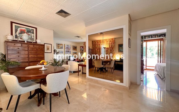 Wiederverkauf - Wohnung - Marbella - Nueva Andalucía