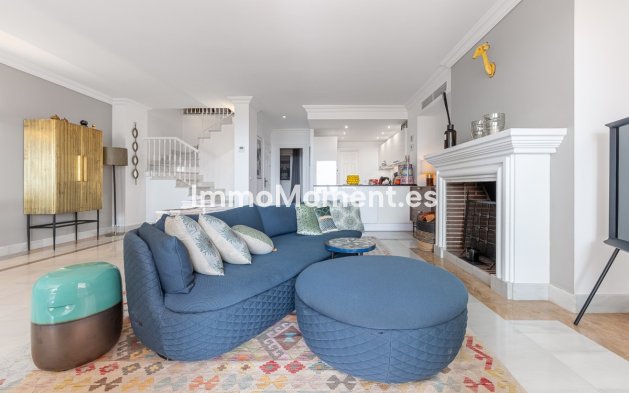 Resale - Apartment - Benahavís - Monte Halcones