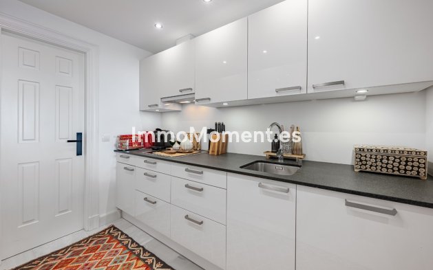 Resale - Apartment - Benahavís - Monte Halcones