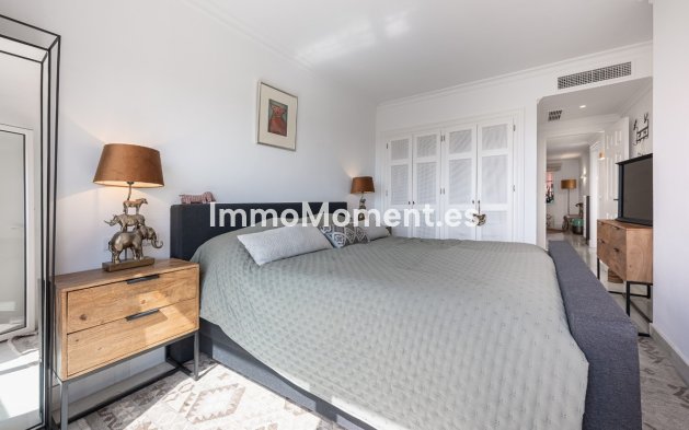 Resale - Apartment - Benahavís - Monte Halcones