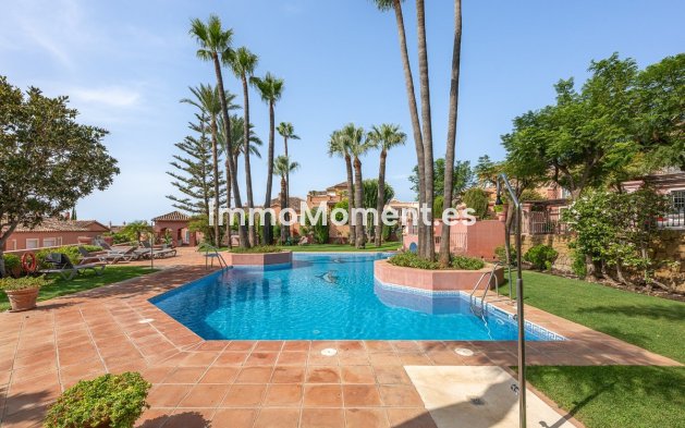 Resale - Apartment - Benahavís - Monte Halcones
