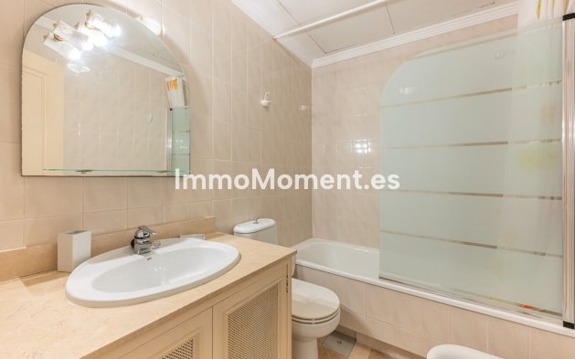 Wiederverkauf - Wohnung - Marbella - Nueva Andalucía