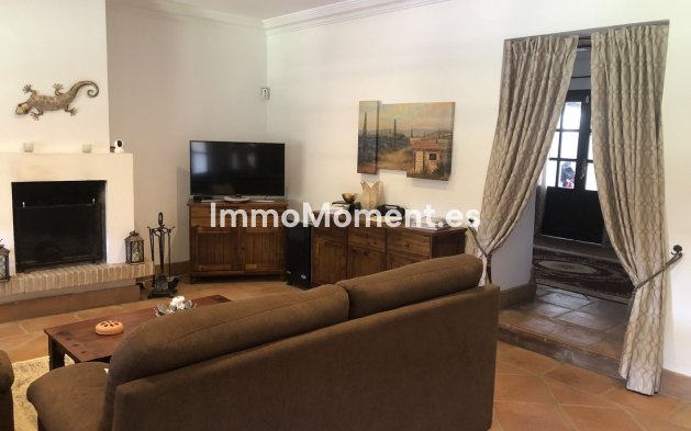 Wiederverkauf - Landhaus - Estepona  - Estepona Centro