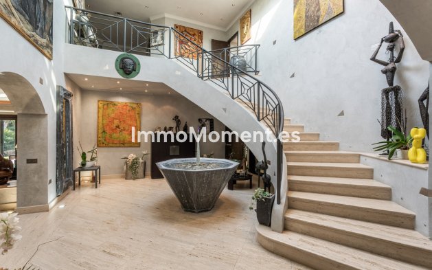 Resale - Villa - Estepona - Estepona Centro