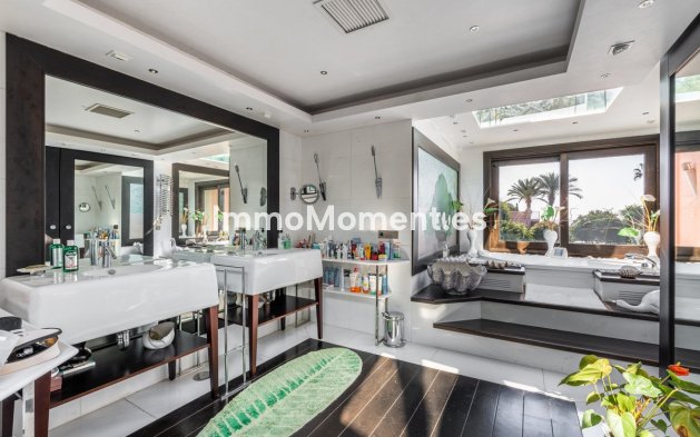 Resale - Villa - Estepona - Estepona Centro