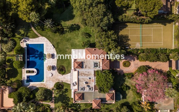 Resale - Villa - Estepona - Estepona Centro