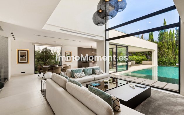 Wiederverkauf - Villa - Marbella - Nueva Andalucía