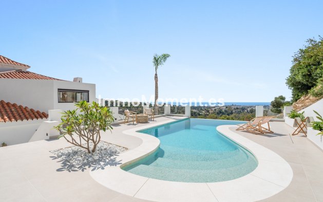Resale - Villa - Marbella - Nueva Andalucía