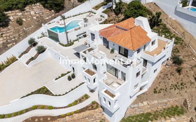 Resale - Villa - Marbella - Nueva Andalucía