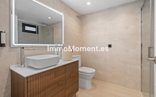 Resale - Villa - Marbella - Nueva Andalucía