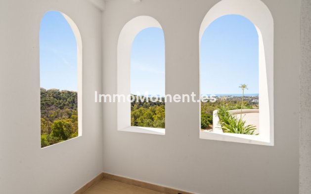 Resale - Villa - Marbella - Nueva Andalucía