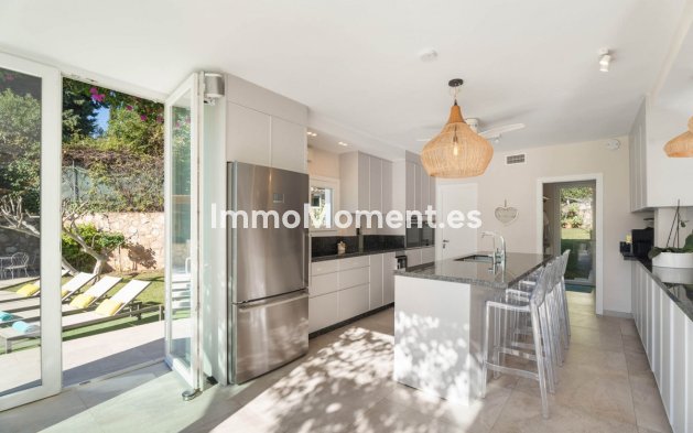 Wiederverkauf - Villa - Marbella - El Rosario