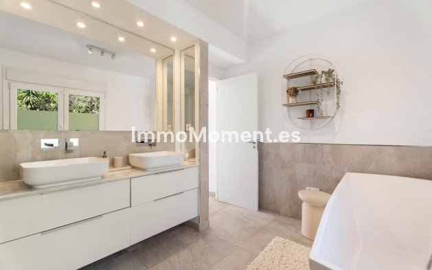 Wiederverkauf - Villa - Marbella - El Rosario