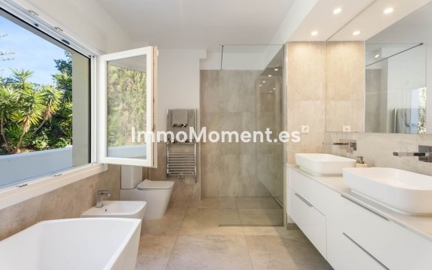 Wiederverkauf - Villa - Marbella - El Rosario