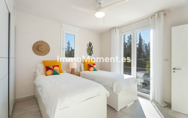 Wiederverkauf - Villa - Marbella - El Rosario