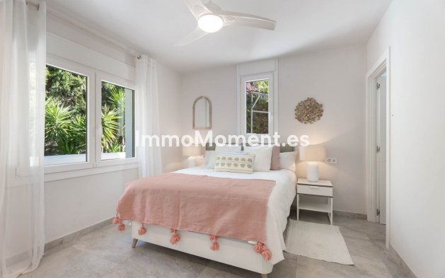 Wiederverkauf - Villa - Marbella - El Rosario