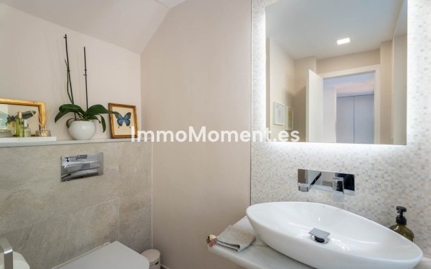 Wiederverkauf - Villa - Marbella - El Rosario