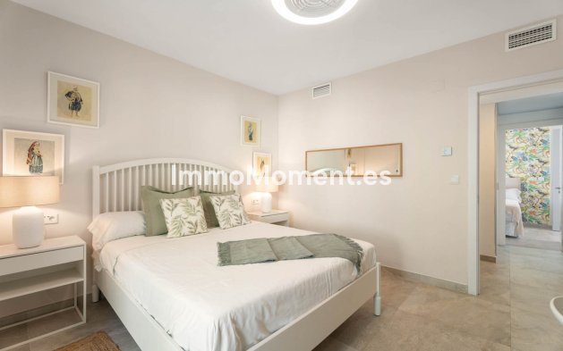 Wiederverkauf - Villa - Marbella - El Rosario