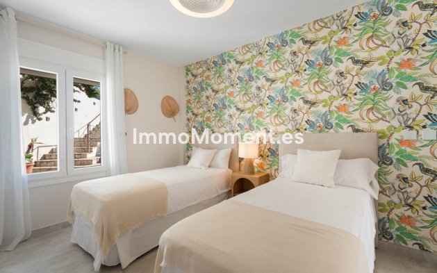 Wiederverkauf - Villa - Marbella - El Rosario