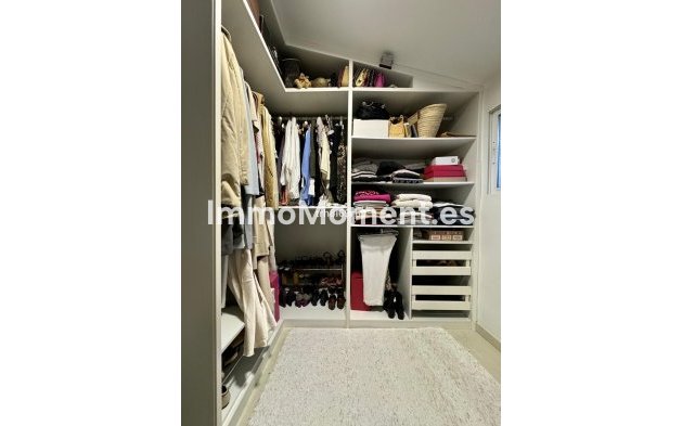Resale - Detached villa - Estepona - Atalaya