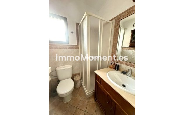 Resale - Detached villa - Estepona - Atalaya