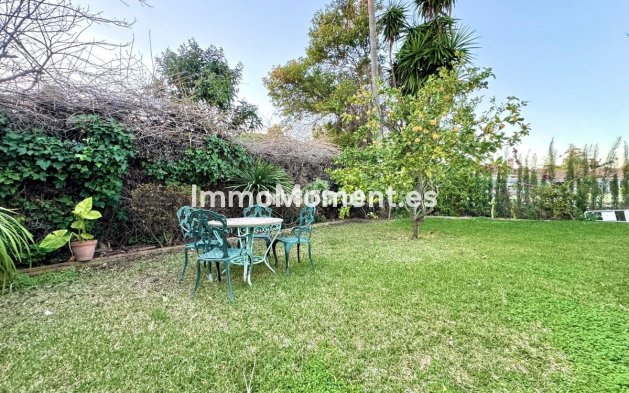 Resale - Detached villa - Estepona - Atalaya