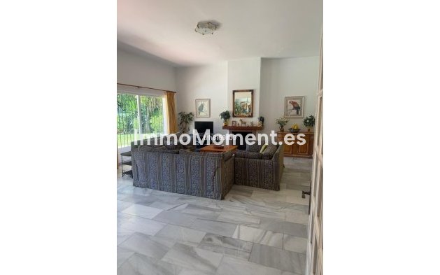 Bestaande woning - Villa - Estepona  - Benamara