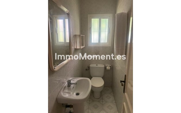 Bestaande woning - Villa - Estepona  - Benamara