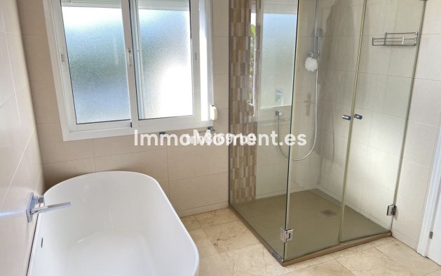 Wiederverkauf - Villa - Estepona  - New Golden Mile