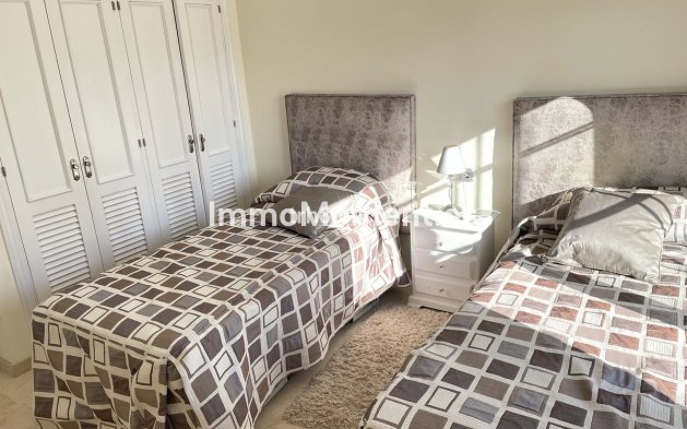 Wiederverkauf - Villa - Estepona  - New Golden Mile