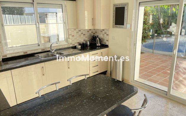 Wiederverkauf - Villa - Estepona  - New Golden Mile