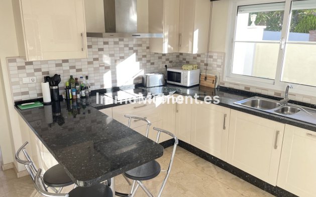 Wiederverkauf - Villa - Estepona  - New Golden Mile