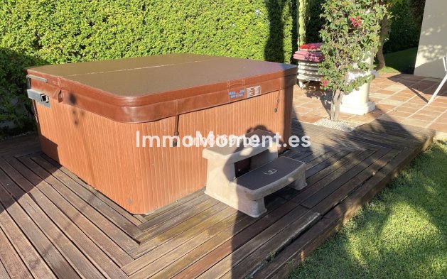 Wiederverkauf - Villa - Estepona  - New Golden Mile