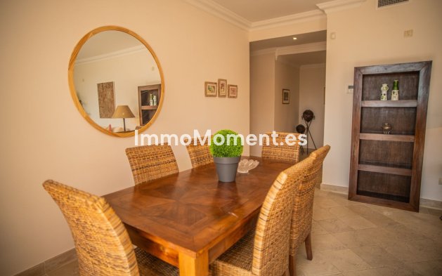 Reventa - Apartamento - Estepona  - Cancelada