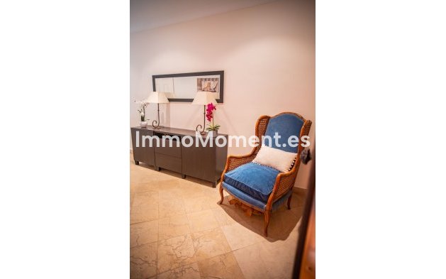 Reventa - Apartamento - Estepona  - Cancelada