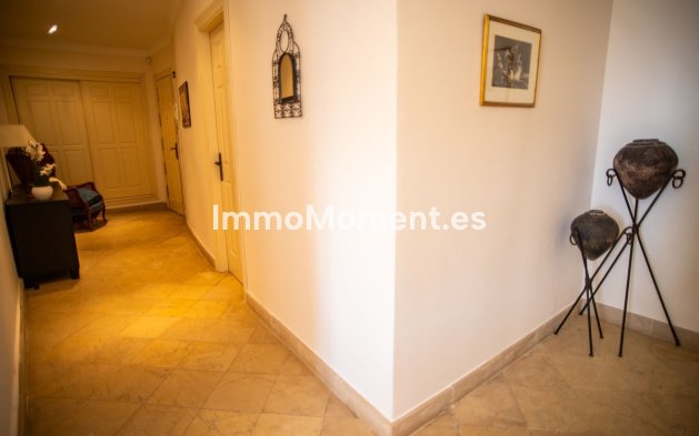 Reventa - Apartamento - Estepona  - Cancelada
