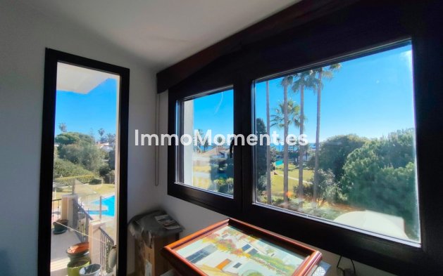 Wiederverkauf - Wohnung - Estepona  - Estepona Centro