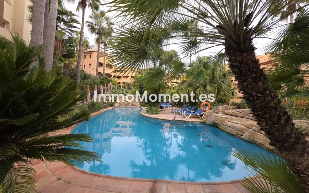 Revente - Appartement - Estepona  - Estepona Centro
