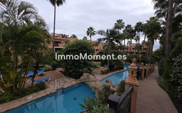Revente - Appartement - Estepona  - Estepona Centro