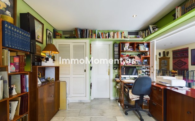 Revente - Appartement - Marbella - Elviria