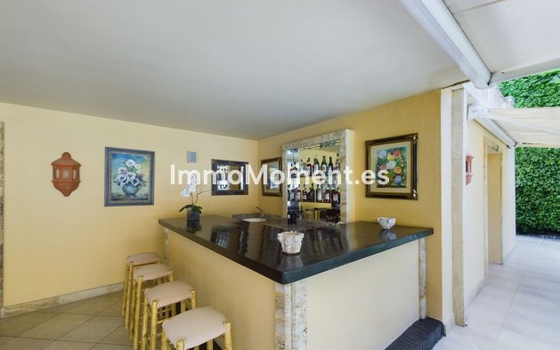 Wiederverkauf - Villa - Marbella - Nueva Andalucía