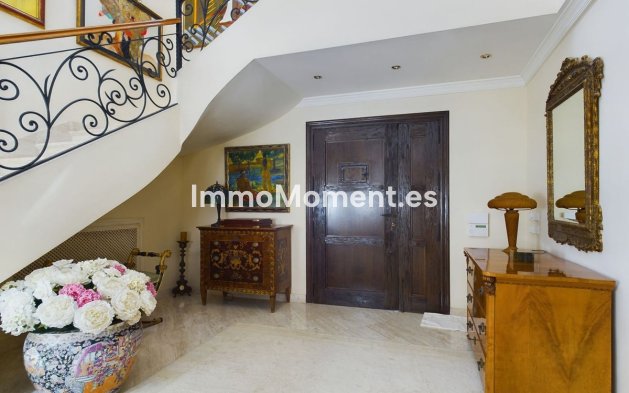 Wiederverkauf - Villa - Marbella - Nueva Andalucía