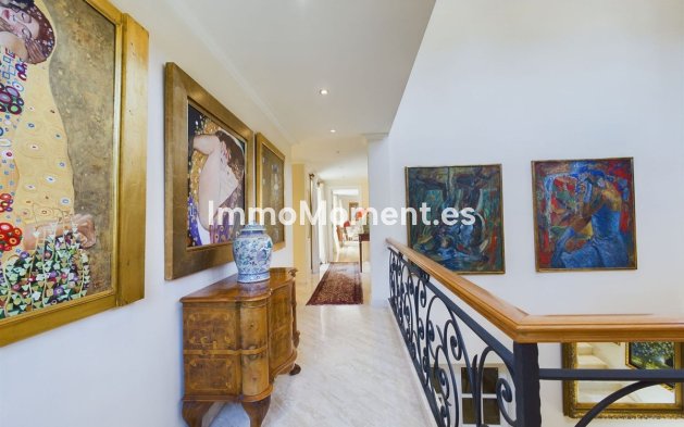 Wiederverkauf - Villa - Marbella - Nueva Andalucía