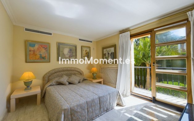 Wiederverkauf - Villa - Marbella - Nueva Andalucía