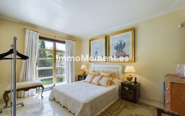 Wiederverkauf - Villa - Marbella - Nueva Andalucía