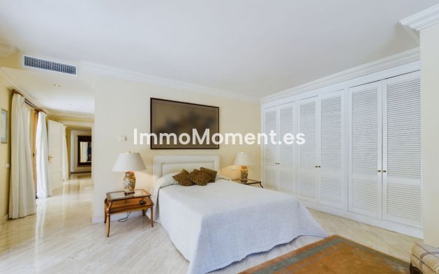 Wiederverkauf - Villa - Marbella - Nueva Andalucía