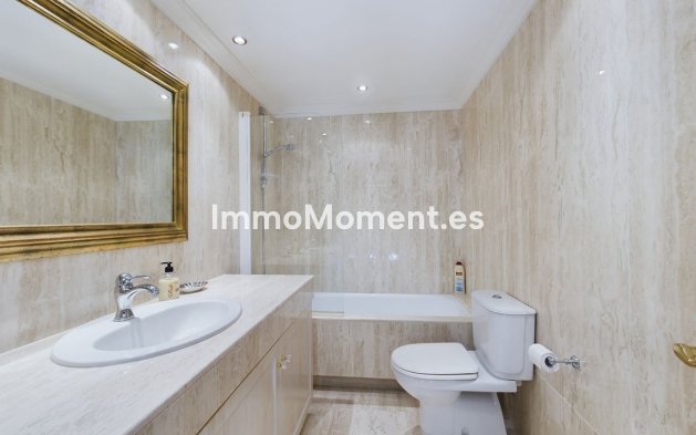 Wiederverkauf - Villa - Marbella - Nueva Andalucía