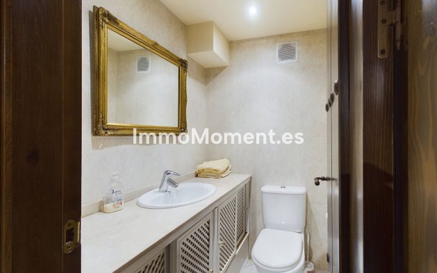 Wiederverkauf - Villa - Marbella - Nueva Andalucía